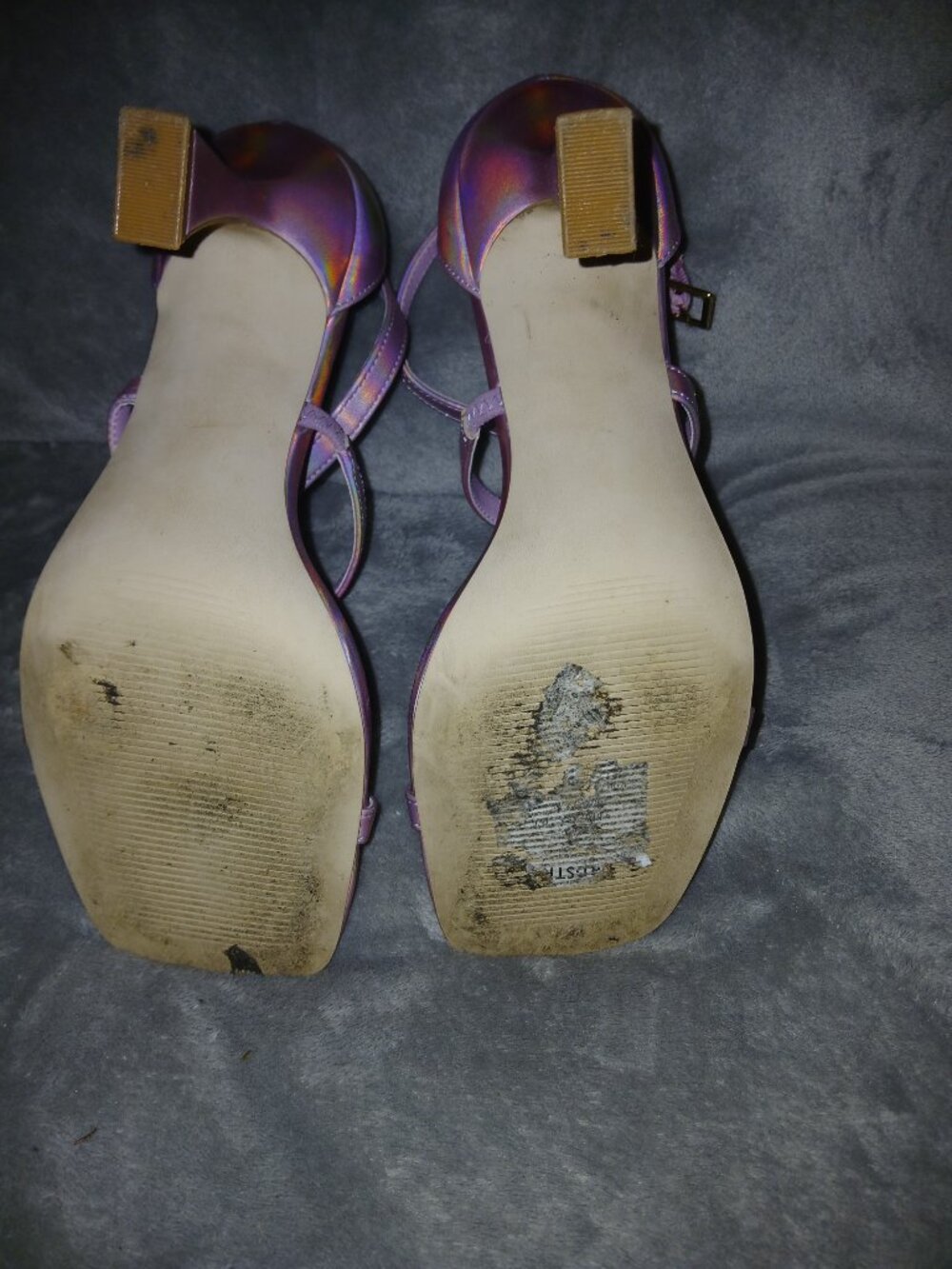 High heels - Picture 4 of 5